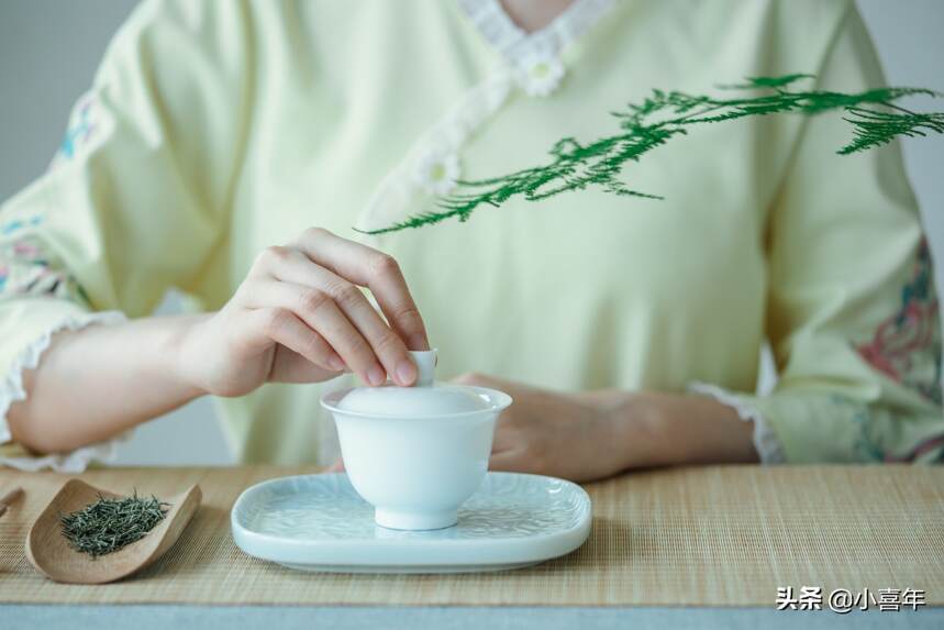 花中有“梅兰竹菊”四君子，你知道茶中的“六君子”吗？