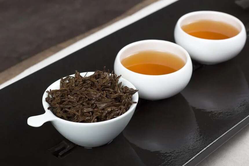 陆羽茶交所科普丨你是什么年纪，请喝什么茶