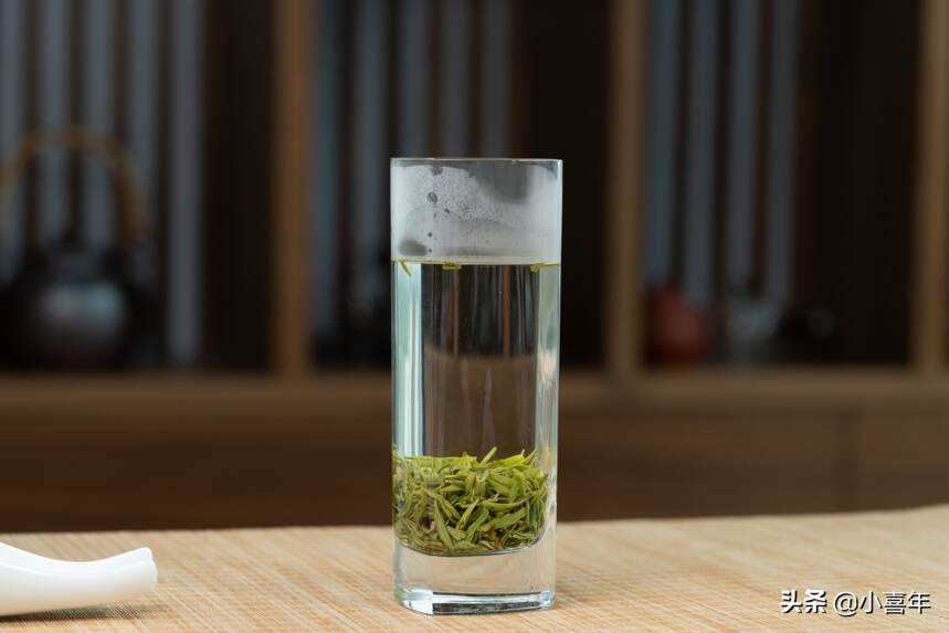 海南的第一批春茶已经上市，江南地区还在下雪，春茶如何是好？