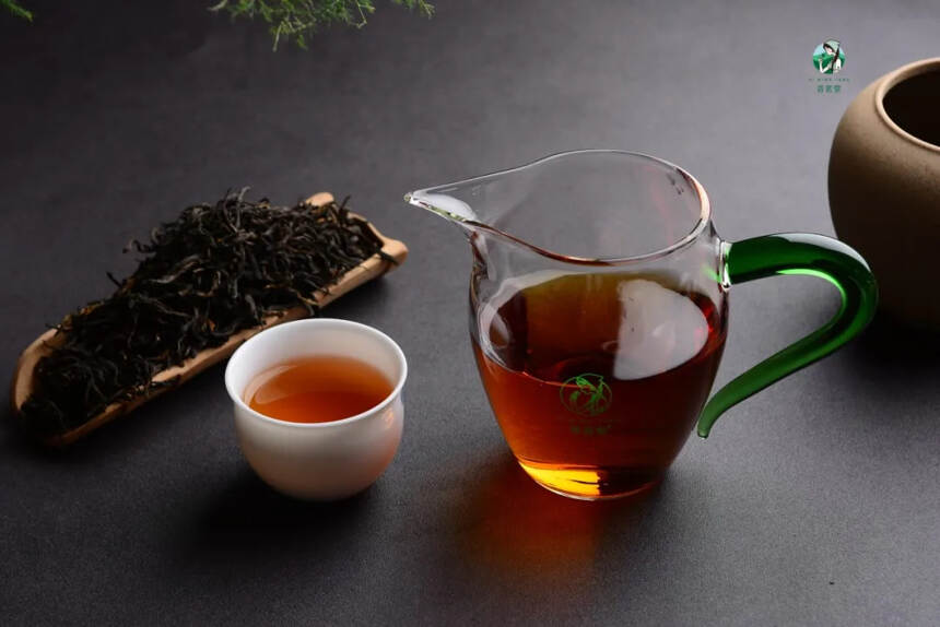 夏天适合喝红茶吗？
