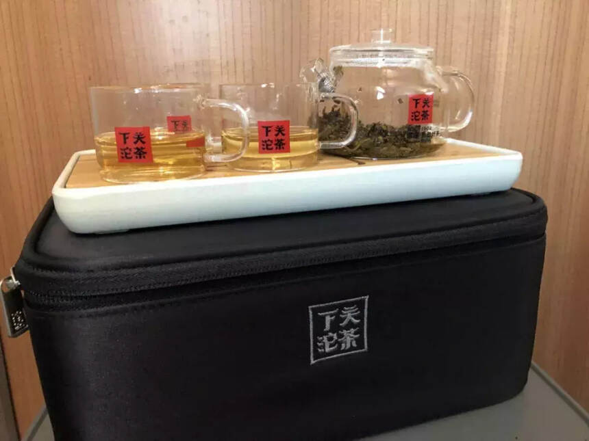 下关沱茶的高铁时代：徜徉在中国速度上的普洱茶