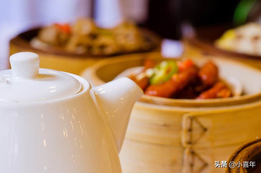 成都茶馆，岭南早茶...盘点各地饮茶风俗，你的城市是哪种呢？