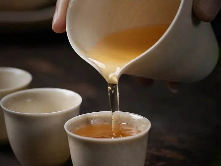 福鼎白茶｜饼茶、散茶？春茶、秋茶？白茶寿眉如何选？