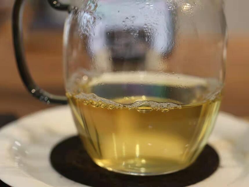 普洱茶在存放过程中发生了什么变化？