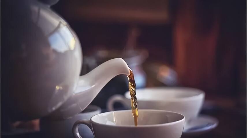 茶知识；为什么不能喝新炒的茶？