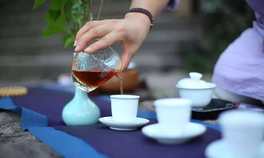 干货丨您知道为什么越来越多人喜欢喝普洱茶吗？
