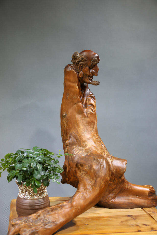 七分天然造型三分手工雕刻之十八罗汉根雕创作第十六件作品鉴赏