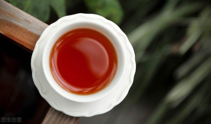 茶叶冷知识 | 泡茶的时候，茶汤中的泡沫是什么，是脏东西吗？