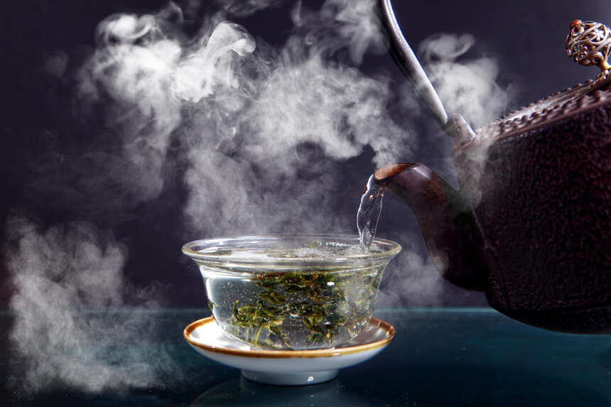 春茶上市，你喜欢喝春茶还是喝秋茶？