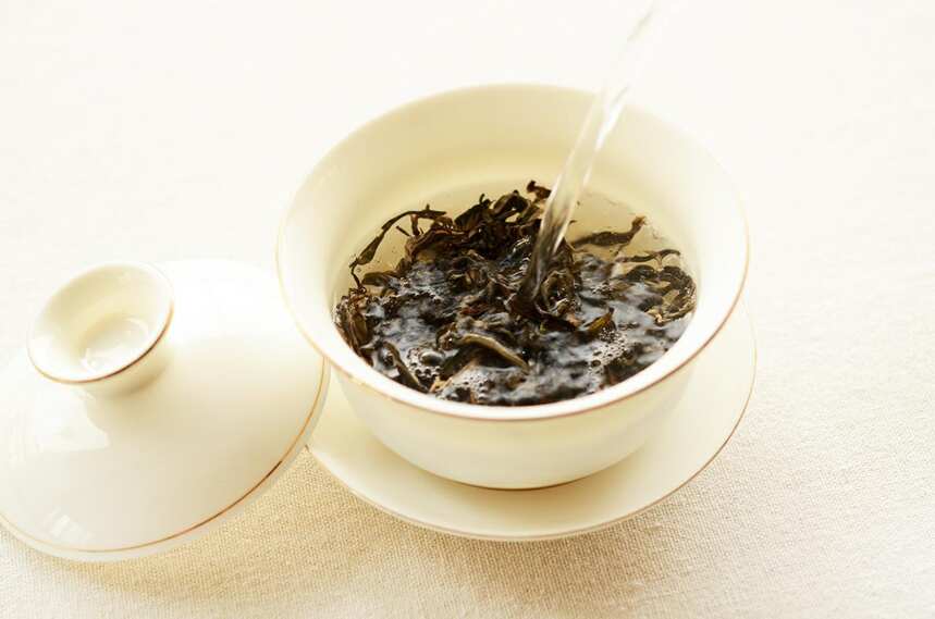 您的气质里，藏着怎样一款适合您的普洱茶呢？