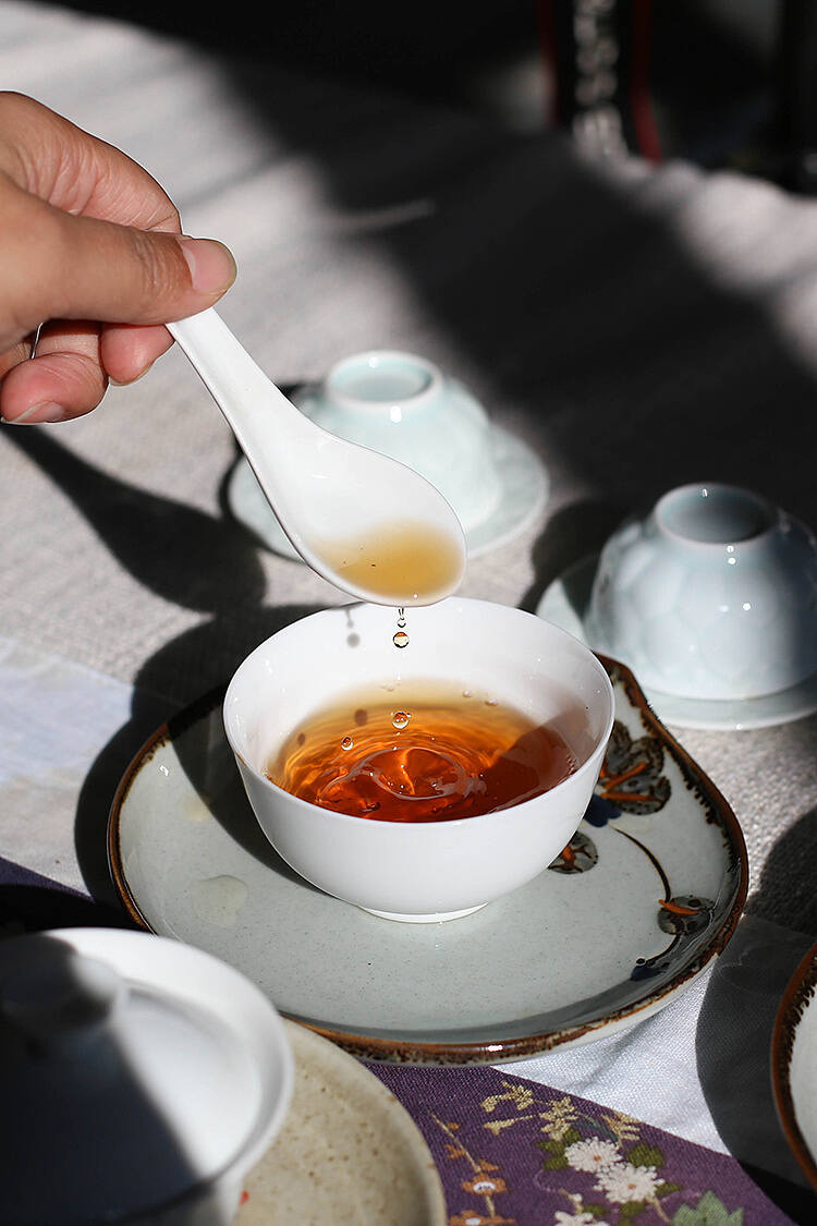 不苦不涩是好茶？是真的吗？谈茶的苦与甜。