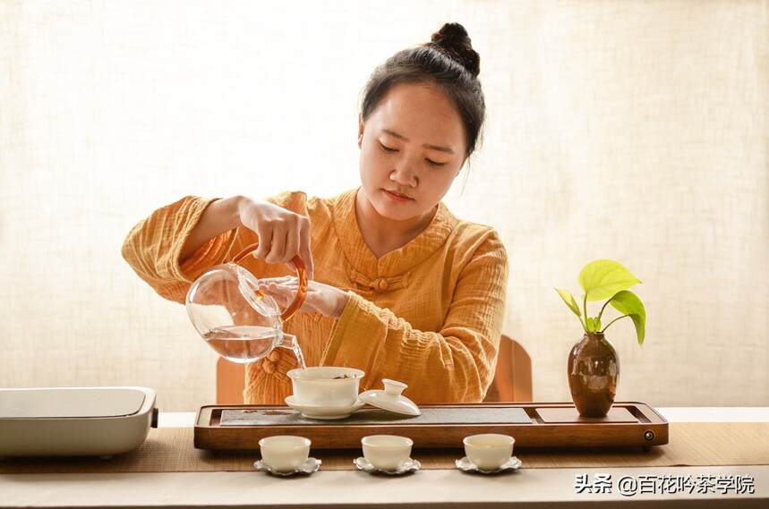 【茶好不好喝，只有水知道】冲泡普洱茶用什么水好？
