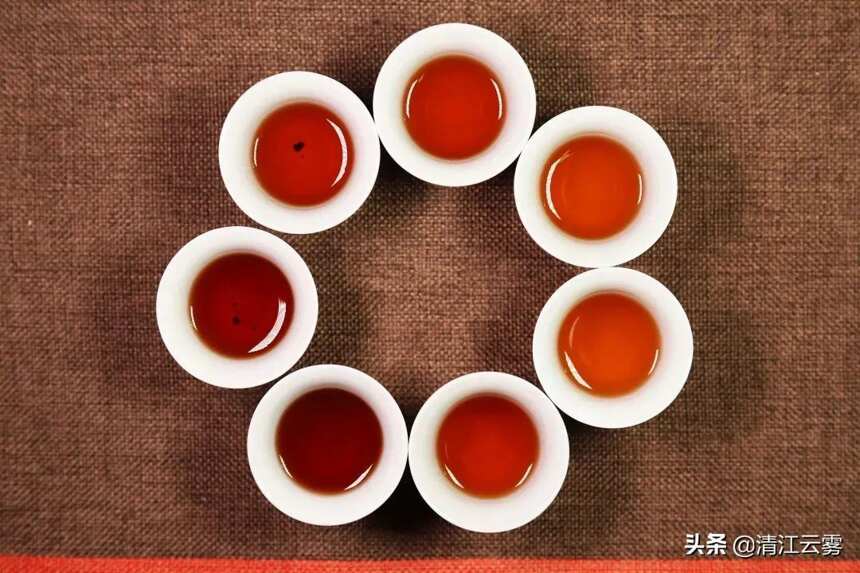 六大茶类中工艺最为复杂的发酵茶类：乌龙茶、青茶