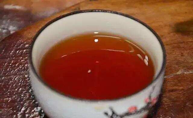 熟茶的渥堆发酵与其他茶类有何不同？