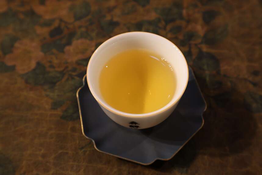 易武古树白茶丨幽深梅花香韵 独领风姿 野蜜般的甜 极富高级感