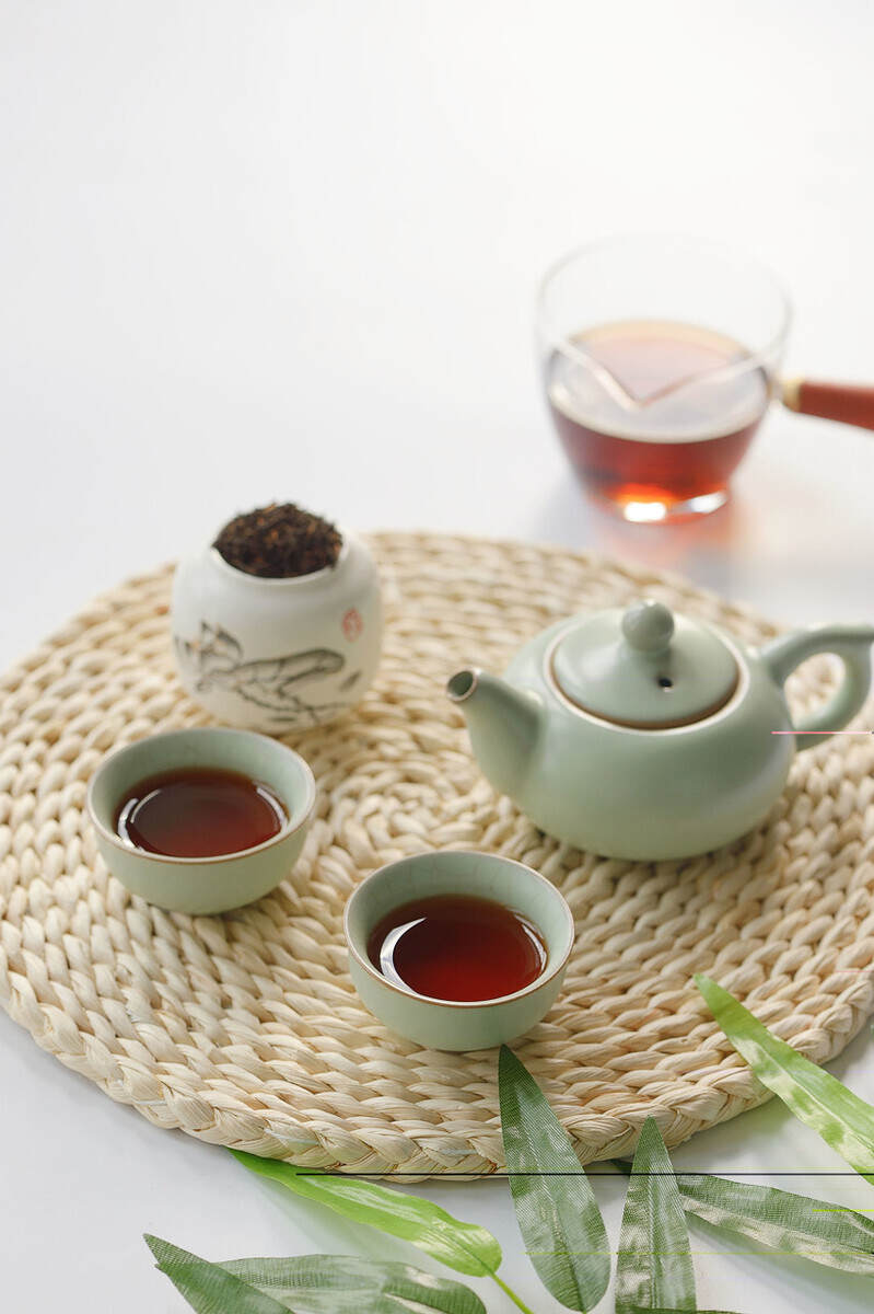 这5个泡茶小细节，就是你和茶艺师的差别