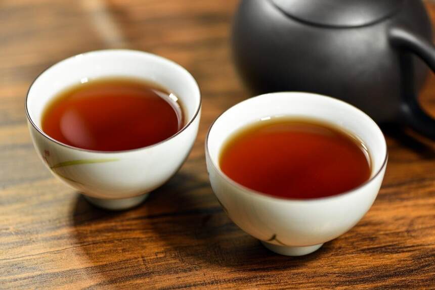 茶为什么会有苦涩鲜甜你知道吗