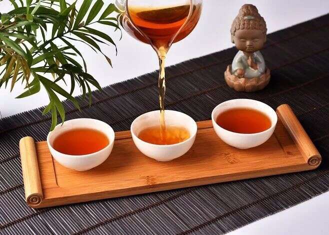 舒服地喝茶去！蔡澜痛批“中国茶道”