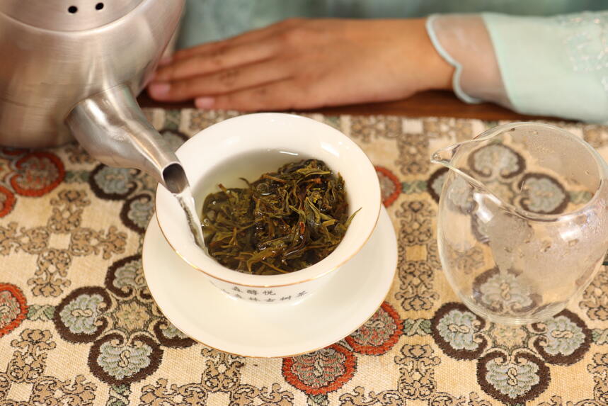 生茶存放久了会变成熟茶吗？