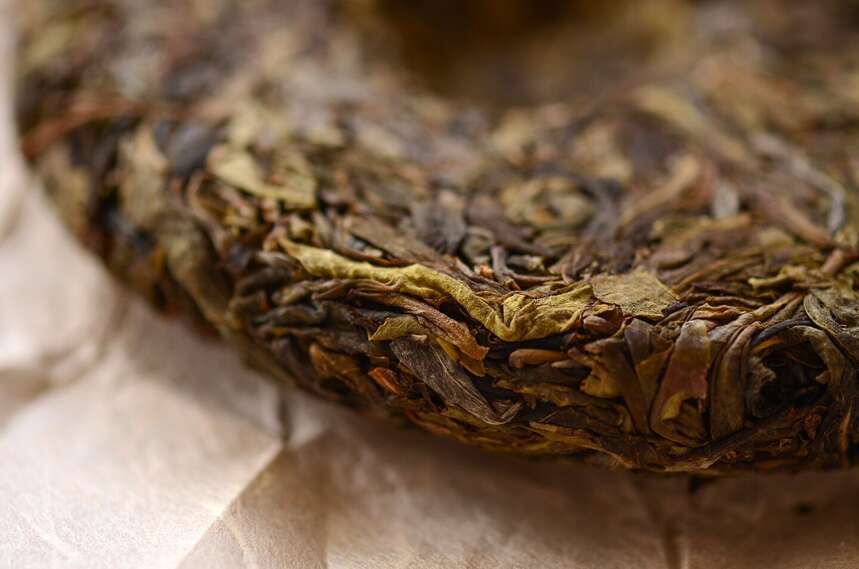 一篇文章带你彻底看懂普洱茶“老黄片”！