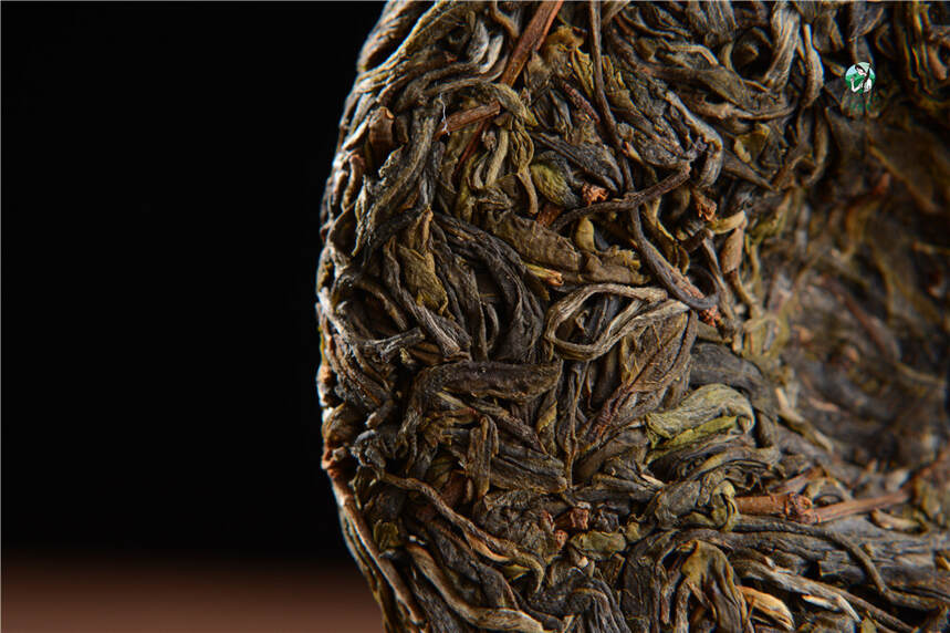 选购普洱春茶时，条索中隐藏着哪些“秘密”？