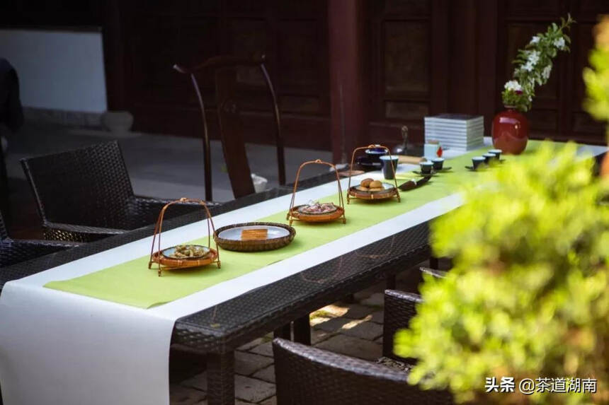 春节茶俗，哪个地方更有趣？