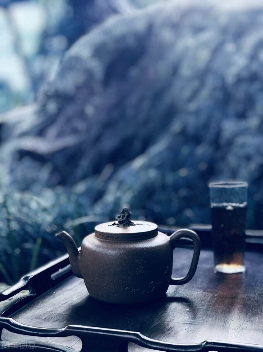给自己一杯茶的时间，来一场与水与茶对话