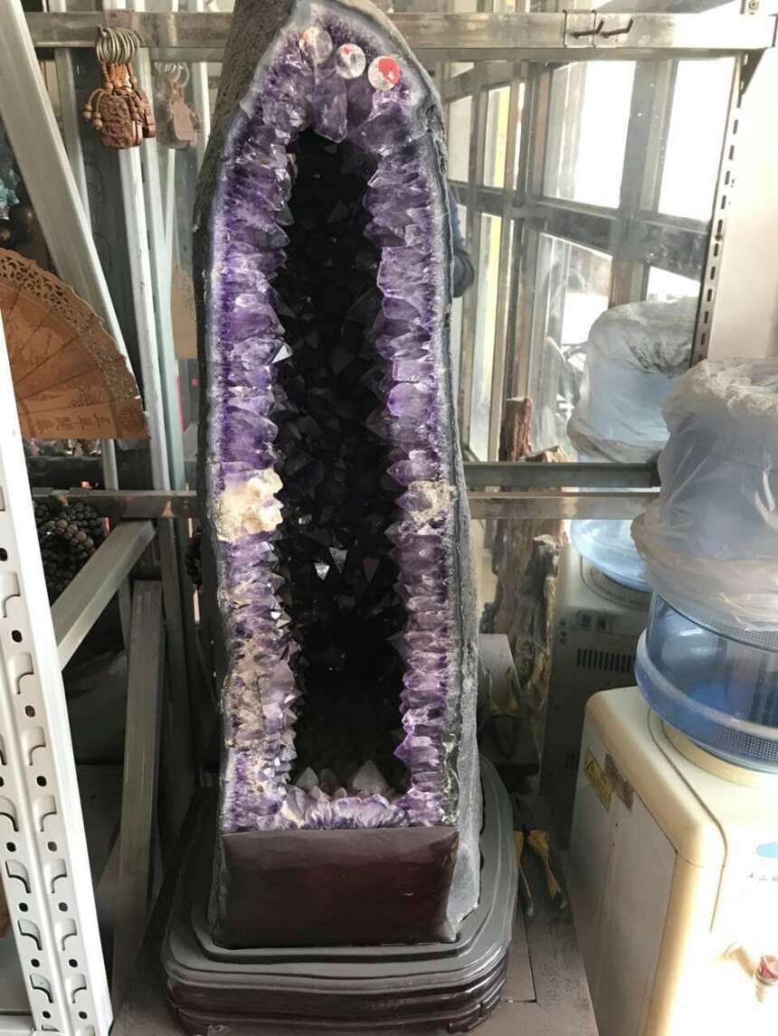 神奇的自然，神奇的紫晶洞
