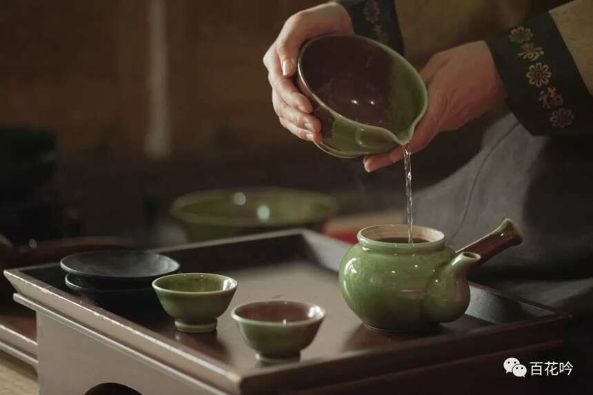 茶知识丨普洱茶怎样存放才能升值？