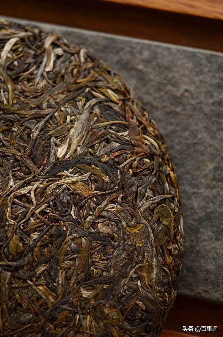四步品鉴法，让你瞬间掌握一款普洱春茶的好坏，化身“老茶虫”