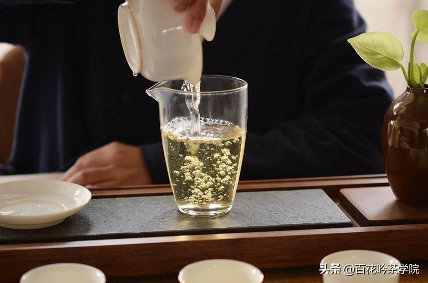 未曾喝过云南古树白茶，不敢言白茶美！