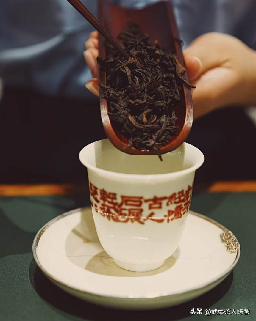 武夷岩茶是不是真的陈茶比新茶好？