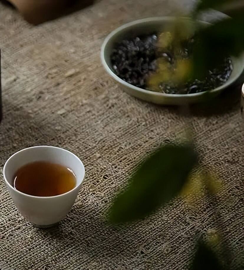 青茶 | 闽北乌龙 --- 武夷岩茶之四大名枞--铁罗汉的铁骨柔情