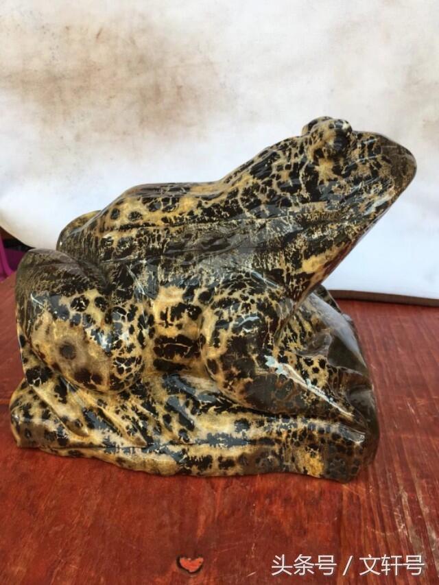 青蛙石雕件