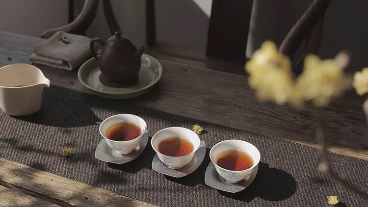 以润茶识 | 如何冲泡出一杯老茶的岁月芬芳？