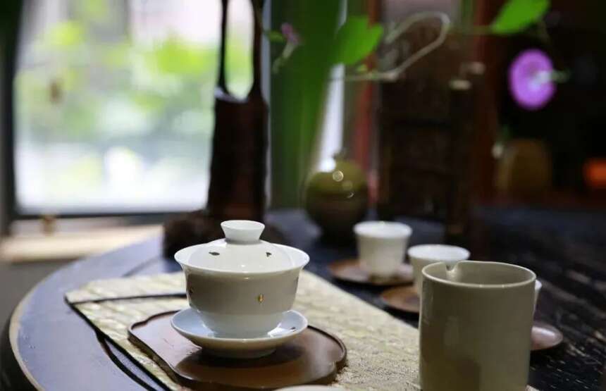 以润茶识 | 潮湿的“回南天”来袭，如何存好家里的普洱茶？