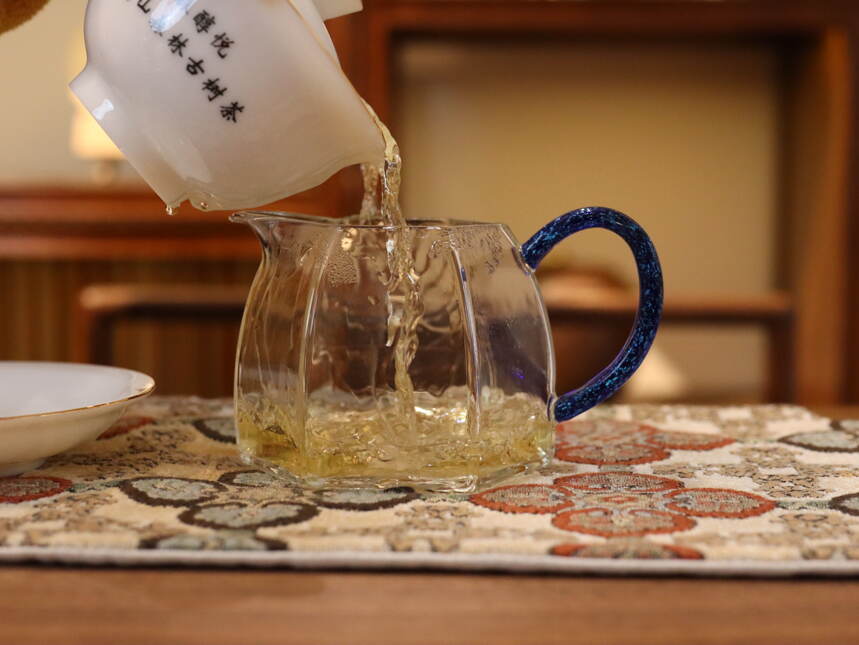 冬天还能喝普洱生茶吗？