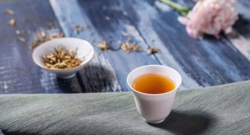世界第一产茶大国，竟要从印度进口2亿茶叶！中国茶，输在哪里？
