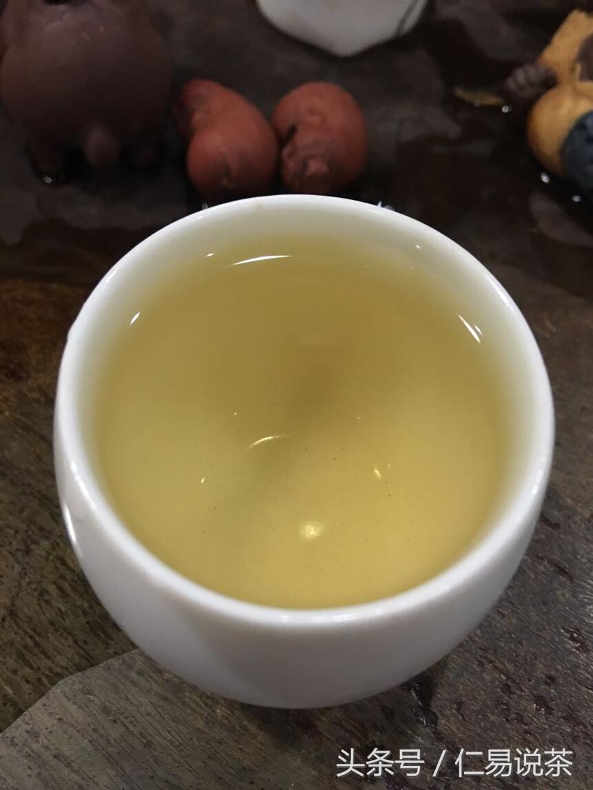 仁易说茶：收藏普洱茶要喝新茶的必要性