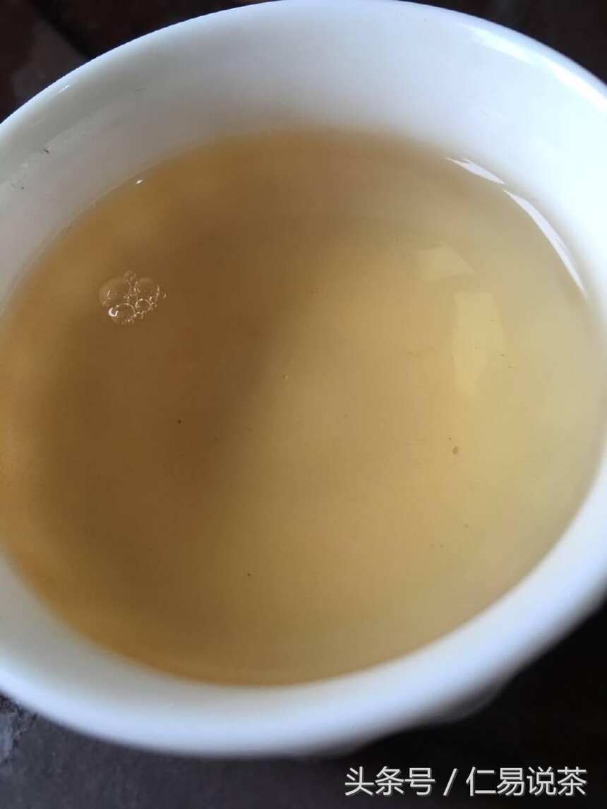 仁易说茶：浅谈头春与二春普洱茶的秘密，你需要什么样的普洱茶？