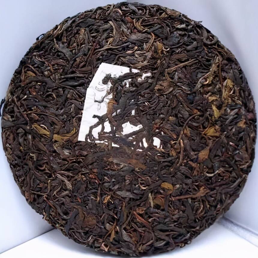 普洱古树茶与台地茶之间有什么不同？