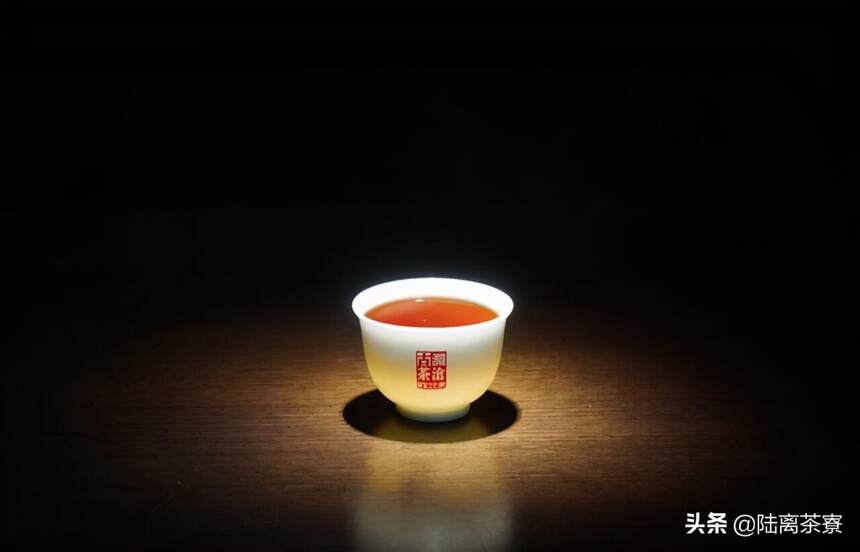 为什么普洱茶企都在上茶山建厂，下市场开店？