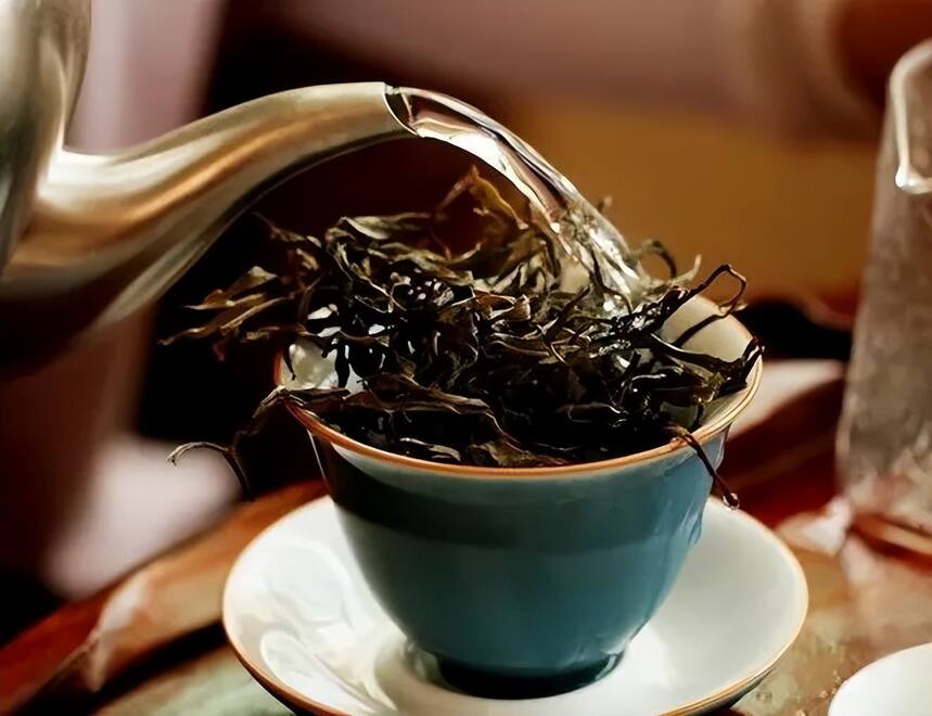 2022年甜茶种老曼峨头春大树茶和古树茶，哪个更好喝？附口感测评