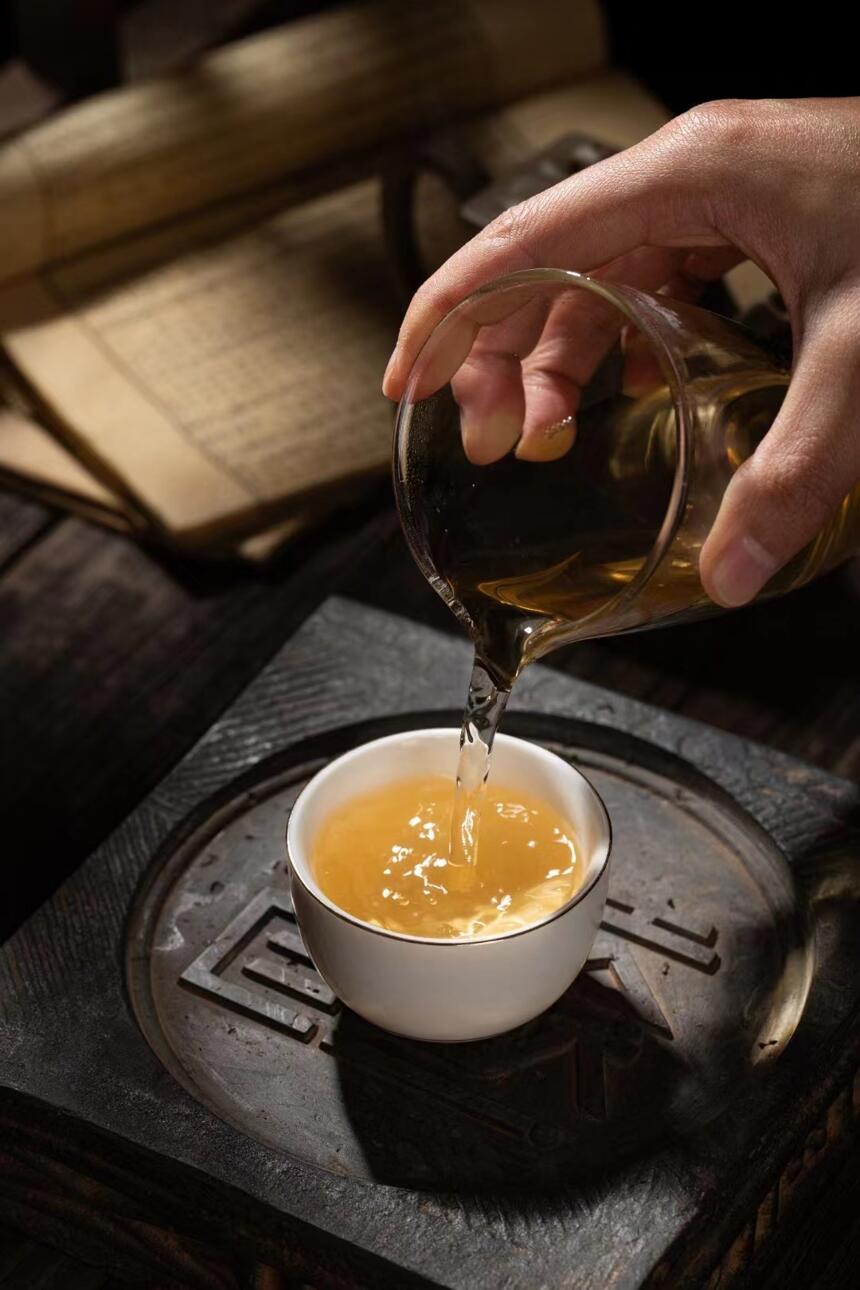 如何赏味普洱茶的蜜韵？