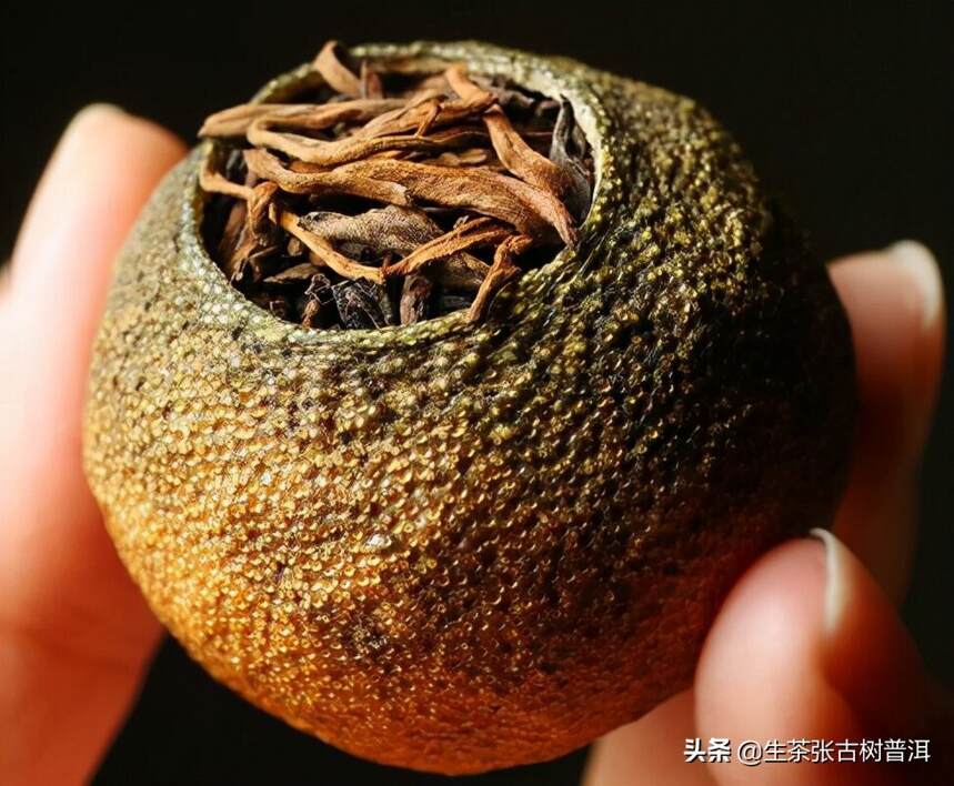 小青柑和陈皮普洱是不同的普洱茶叶，你可知如何辨别两者？