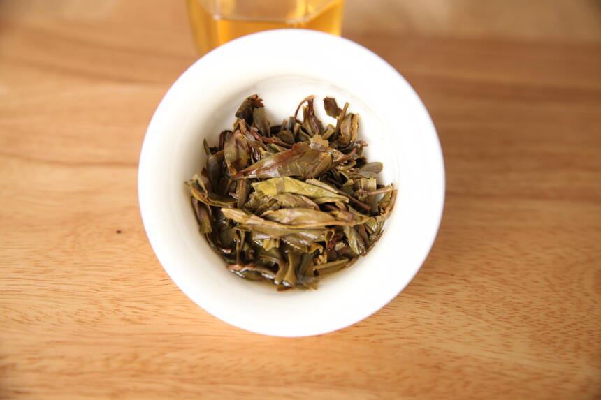临沧永德班卡乡的放牛场普洱茶，口感有何特点？和献山头有何区别