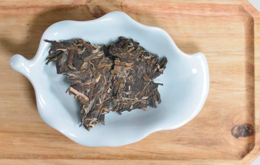 福今普洱2022年第二款口粮茶来了，布朗精品青饼开汤评测