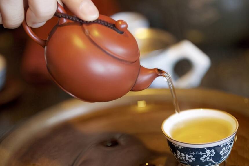 普洱茶为什么需要醒？怎么醒茶更好喝？生茶张分享3个醒茶技巧