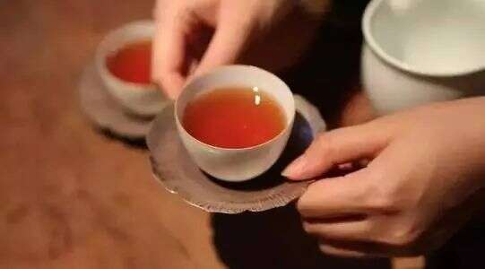 早上喝茶好不好？关键点不在于茶