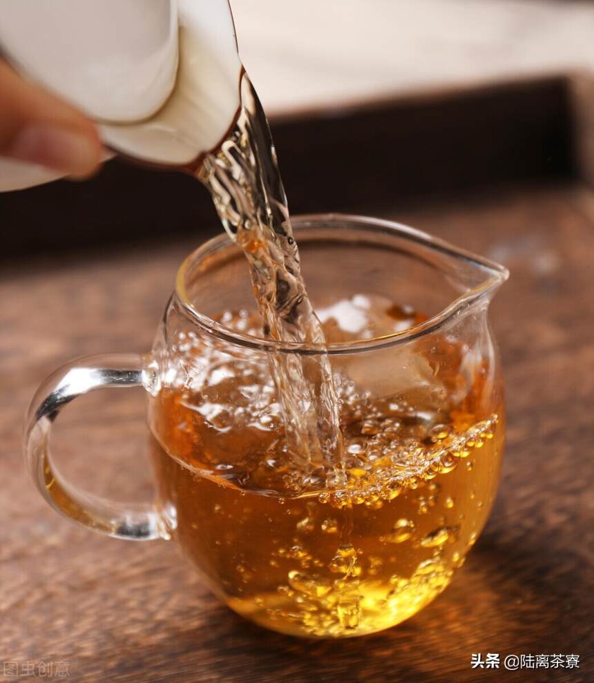 小半万的茶，用放了很久的水泡，会是什么滋味？